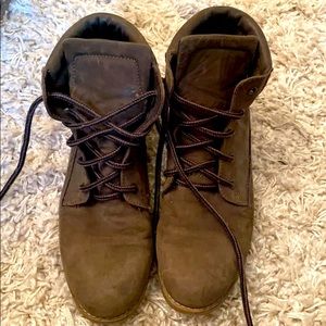 Steve madden army green booties
